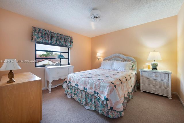 12530 SW 94th Ln, Miami, FL 33186