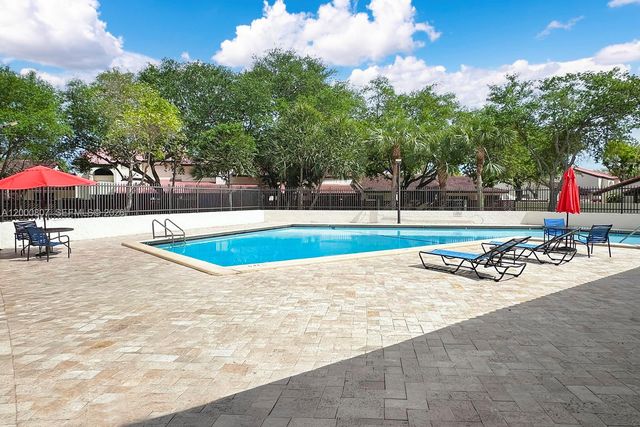 12530 SW 94th Ln, Miami, FL 33186