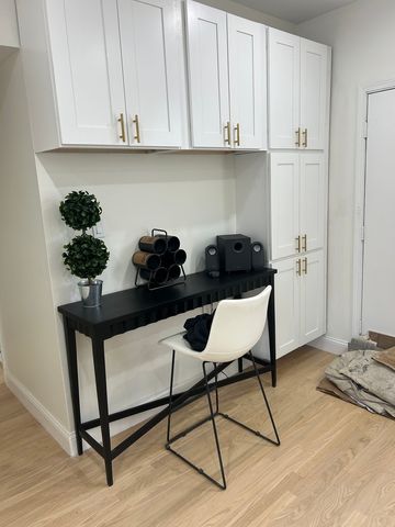 543 E 60TH Street 4, Chicago, IL 60637