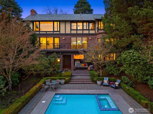 3925 NE Surber Drive, Seattle, WA 98105