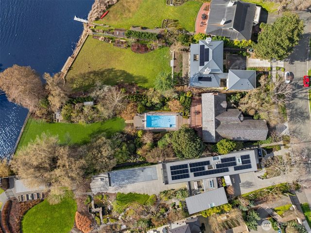 3925 NE Surber Drive, Seattle, WA 98105