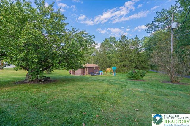 5651 Park Valley Road, North Whitehall Twp, PA 18078