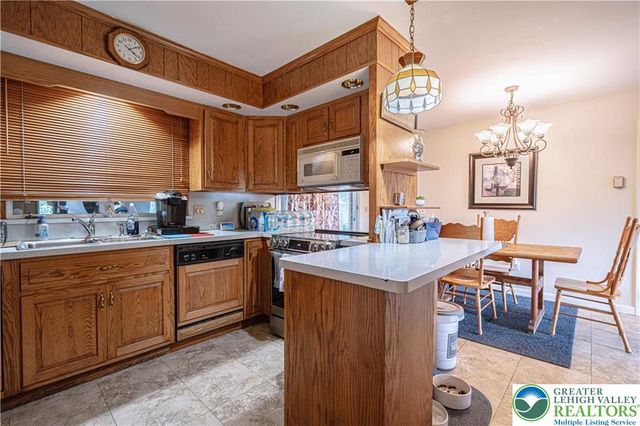 5651 Park Valley Road, North Whitehall Twp, PA 18078