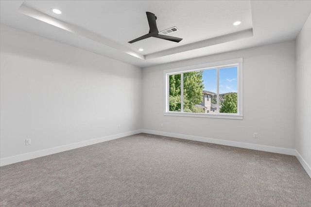 4302 Vista Pointe Drive, Medford, OR 97504
