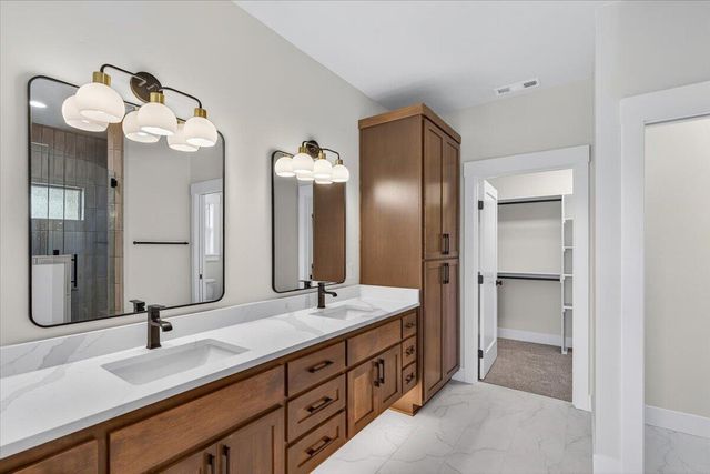 4302 Vista Pointe Drive, Medford, OR 97504