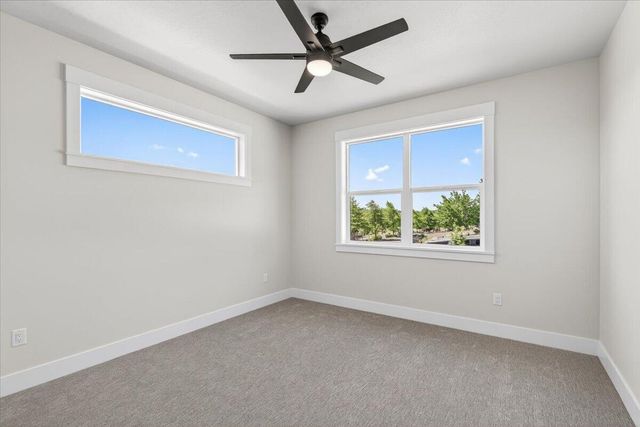 4302 Vista Pointe Drive, Medford, OR 97504