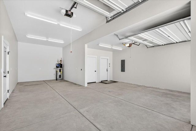 4302 Vista Pointe Drive, Medford, OR 97504