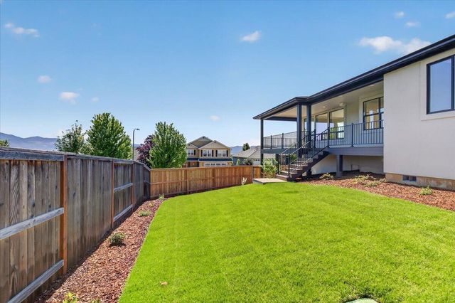 4302 Vista Pointe Drive, Medford, OR 97504