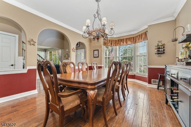15 Foxwood Ln, Lopatcong Twp., NJ 08865