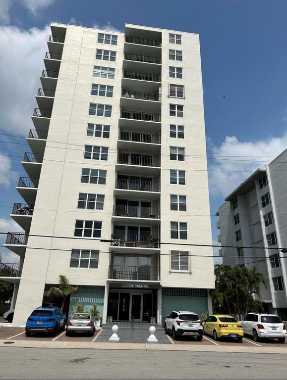 3233 NE 32nd Avenue 303, Fort Lauderdale, FL 33308