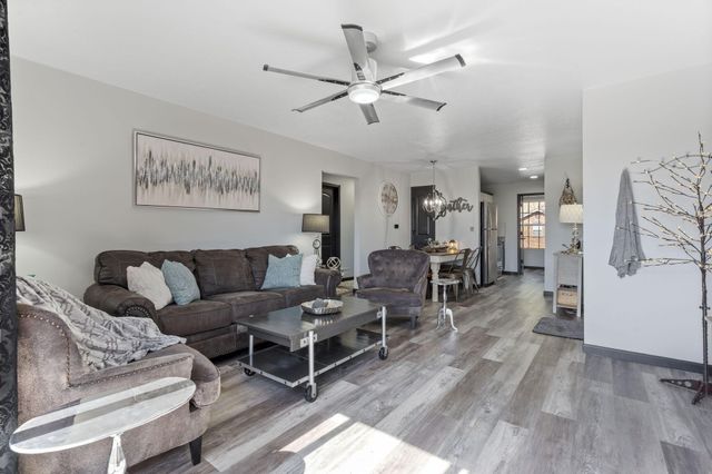 2915 Vineyards Parkway 6, Branson, MO 65616