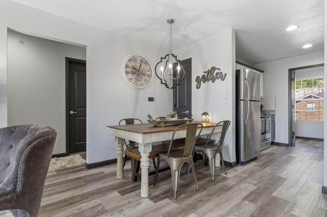 2915 Vineyards Parkway 6, Branson, MO 65616