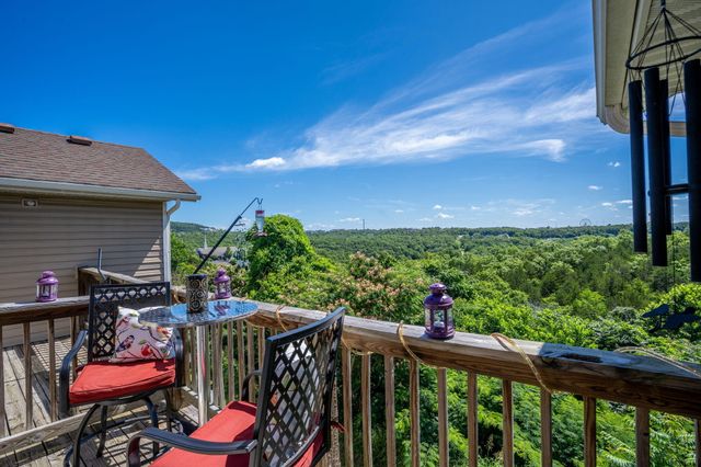 2915 Vineyards Parkway 6, Branson, MO 65616