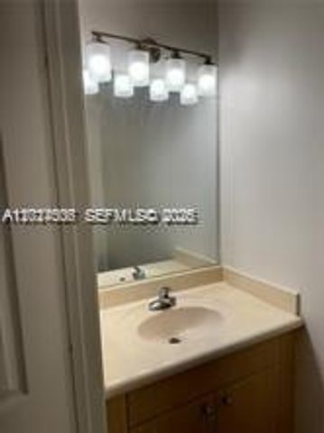 3907 Tree Top Dr 3907, Weston, FL 33332