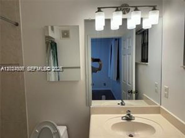 3907 Tree Top Dr 3907, Weston, FL 33332