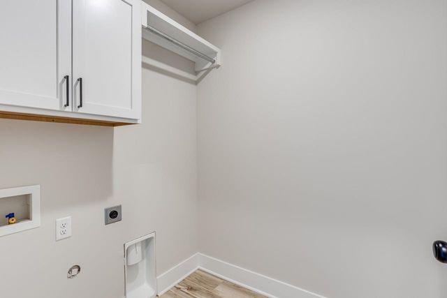 8423 N Tyler Ct, Wichita, KS 67205