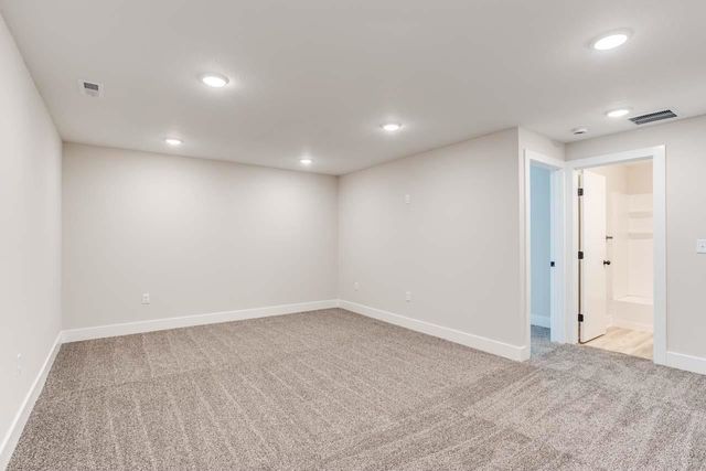 8423 N Tyler Ct, Wichita, KS 67205