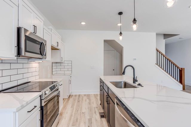 8423 N Tyler Ct, Wichita, KS 67205