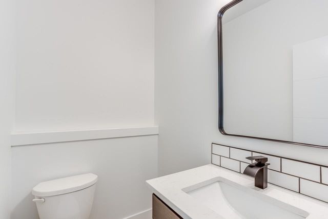 8423 N Tyler Ct, Wichita, KS 67205