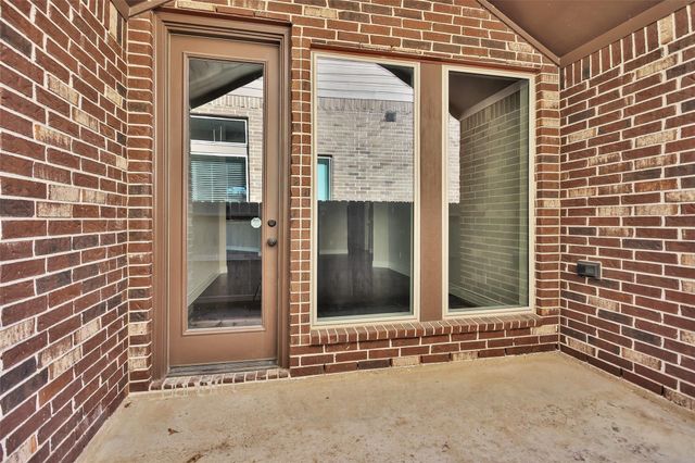 17339 Camillia Trail, Conroe, TX 77302