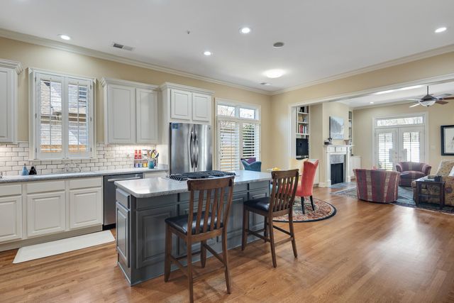 7302 MONT BLANC DR, Germantown, TN 38138