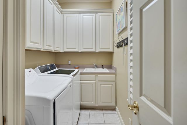 7302 MONT BLANC DR, Germantown, TN 38138