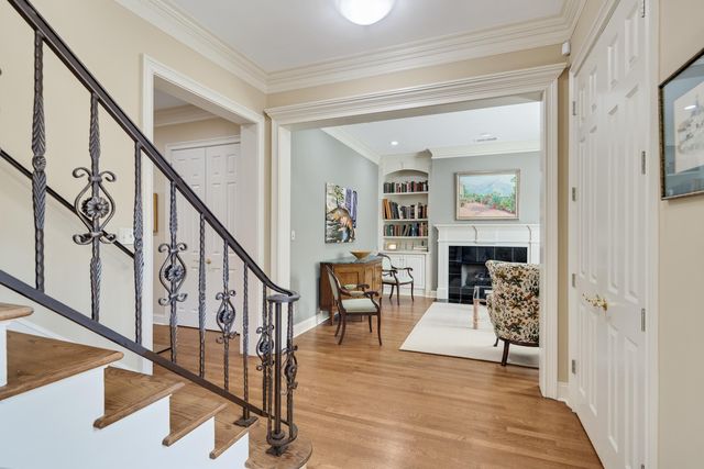 7302 MONT BLANC DR, Germantown, TN 38138