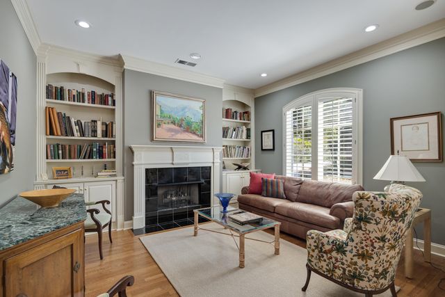 7302 MONT BLANC DR, Germantown, TN 38138