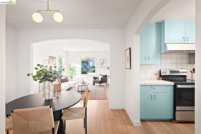 2559 Rampart, Oakland, CA 94602