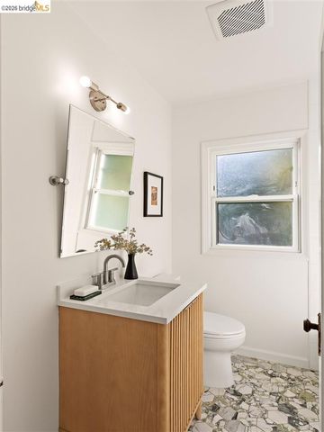 2559 Rampart, Oakland, CA 94602