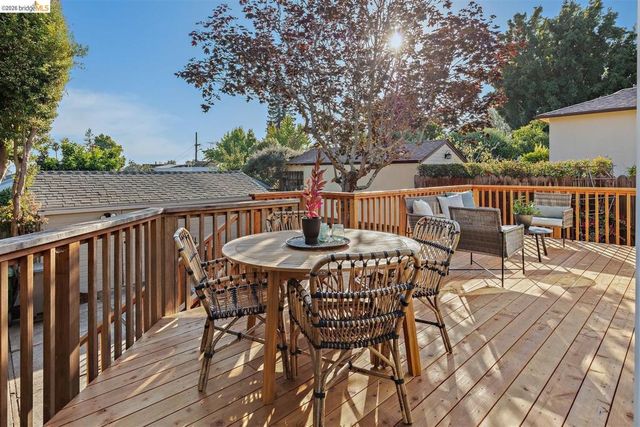 2559 Rampart, Oakland, CA 94602