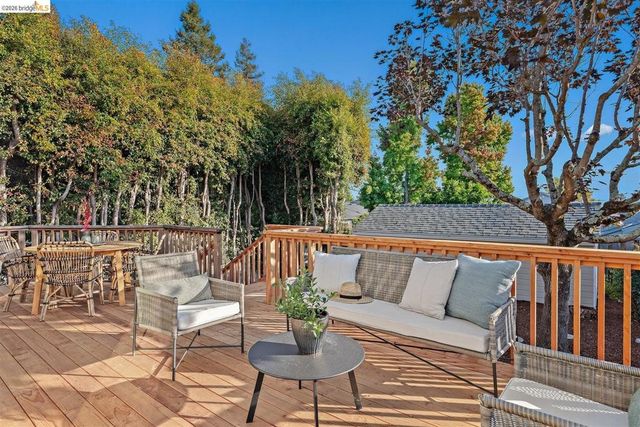 2559 Rampart, Oakland, CA 94602