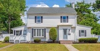 28 Harwich Road, Brockton, MA 02301