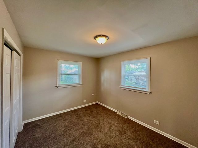 606 E 164th Place, South Holland, IL 60473