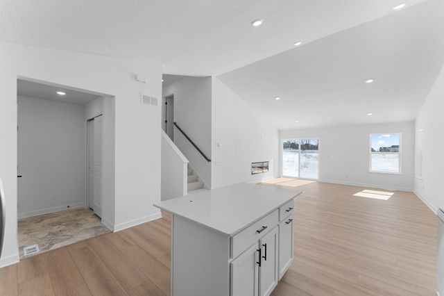 1271 Hadley Hills Drive NE, Rochester, MN 55906