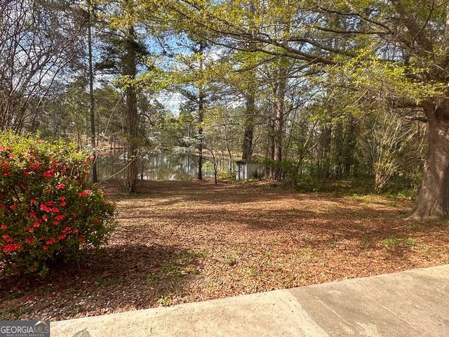 8036 Harmony Lakes Drive, Lithonia, GA 30058