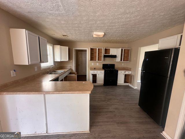 8036 Harmony Lakes Drive, Lithonia, GA 30058