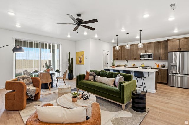 3064 W RUNWAY DR, Cedar City, UT 84720