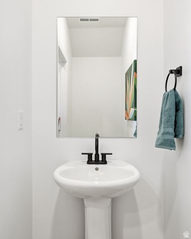 3064 W RUNWAY DR, Cedar City, UT 84720