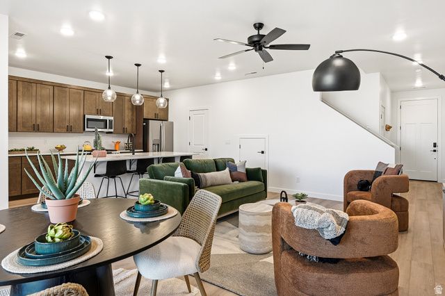 3064 W RUNWAY DR, Cedar City, UT 84720