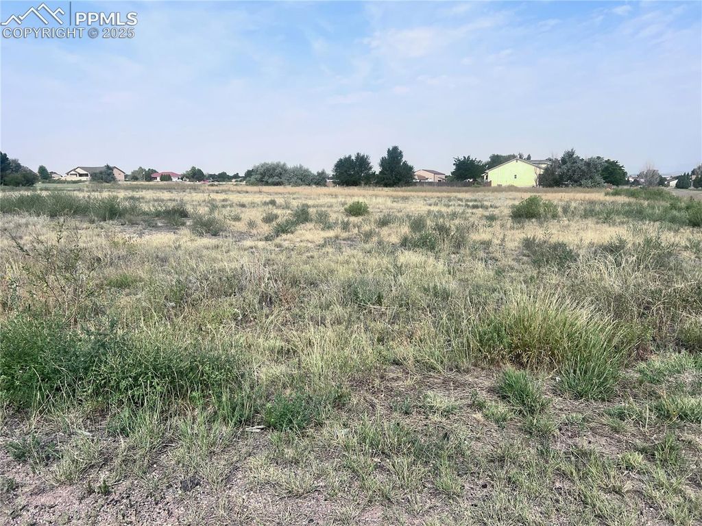 321 S Bayfield Avenue, Pueblo, CO 81007 — photo 4