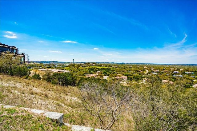 106 Piazza Vetta DR, Austin, TX 78734
