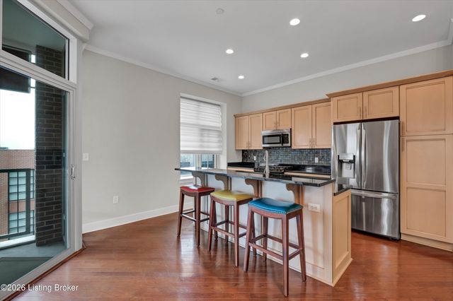 324 E Main St 404, Louisville, KY 40202