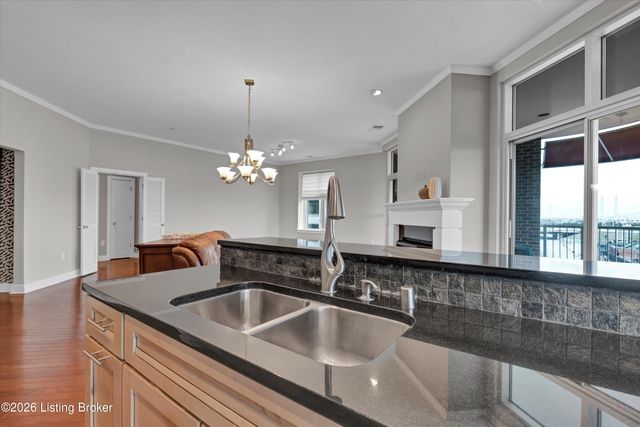 324 E Main St 404, Louisville, KY 40202