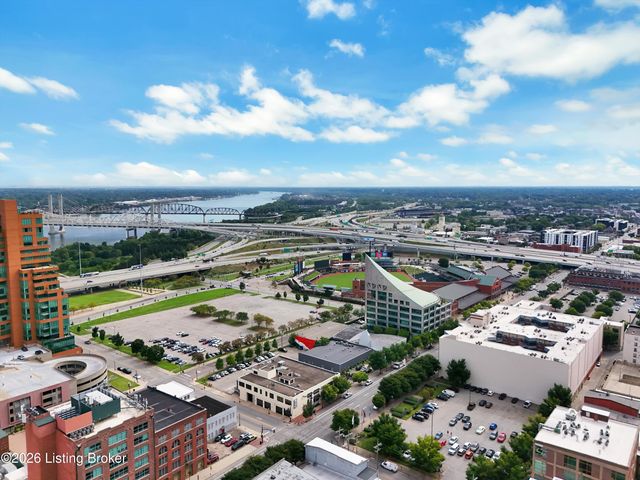 324 E Main St 404, Louisville, KY 40202