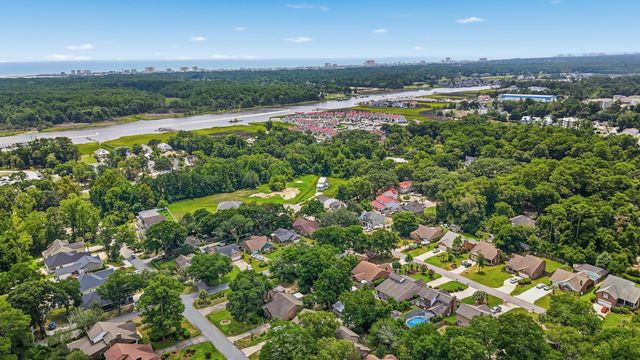 4346 McCorsley Ave., Little River, SC 29566