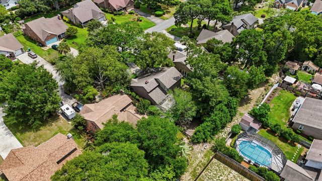 4346 McCorsley Ave., Little River, SC 29566