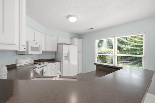 4346 McCorsley Ave., Little River, SC 29566
