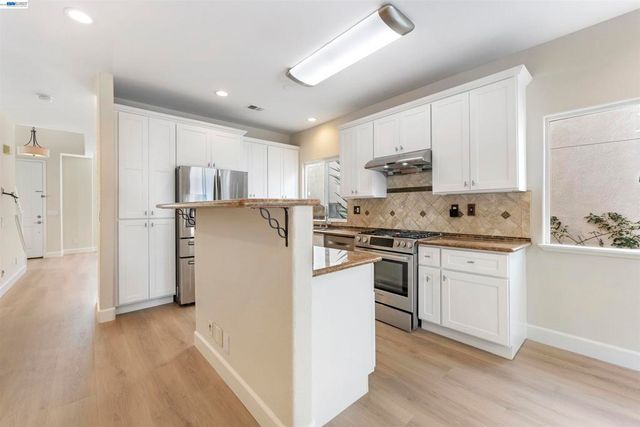 429 Birkhaven Pl, San Jose, CA 95138