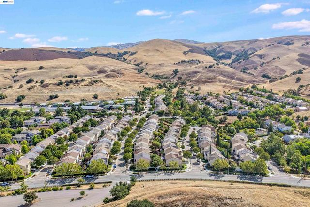 429 Birkhaven Pl, San Jose, CA 95138